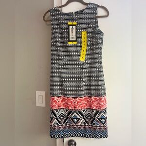 🎨 Sleeveless Mixed-Print Shift Dress – Size 6 – NWT
Brand: Mario Serrani Italy